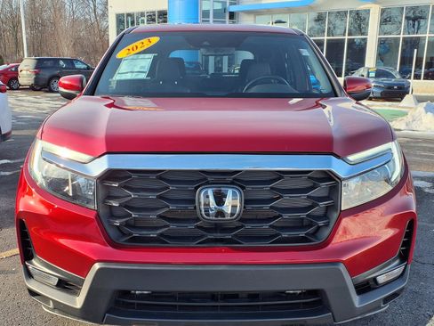 Used 2023 Honda Passport EX-L image 2