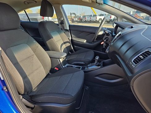 Used 2017 Kia Forte LX image 18