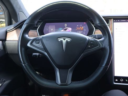 Used 2020 Tesla Model X Long Range AWD/4WD image 36