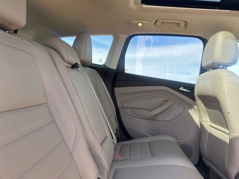 Used 2017 Ford Escape Titanium image 29