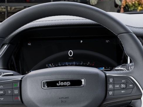 New 2026 Jeep Grand Cherokee Limited w/ Limited Altitude Package AWD/4WD image 17