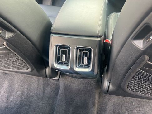 Certified 2025 Kia Sorento S w/ Panoramic Sunroof Package image 20