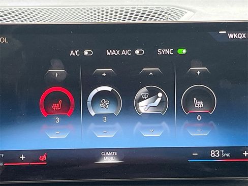 Used 2024 BMW 440i xDrive Coupe w/ Premium Package image 16