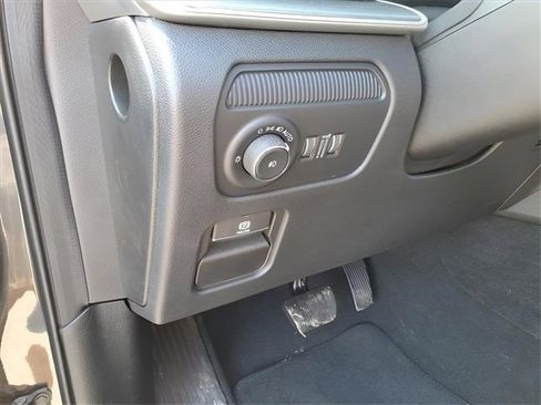 New 2025 Jeep Wagoneer 4WD image 9