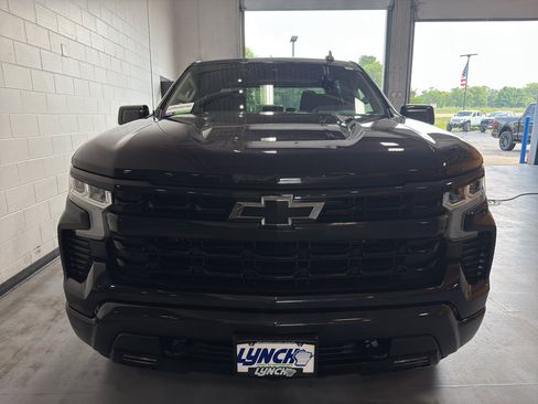 Used 2023 Chevrolet Silverado 1500 RST w/ Protection Package AWD/4WD image 8