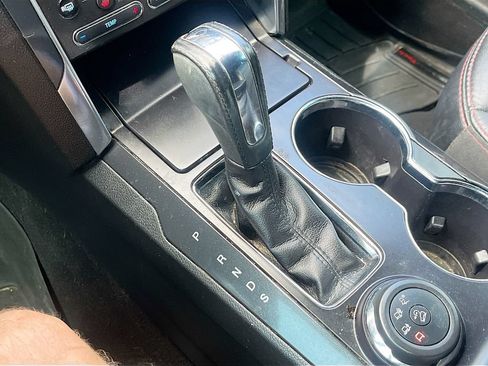 Used 2019 Ford Explorer Sport AWD/4WD image 17