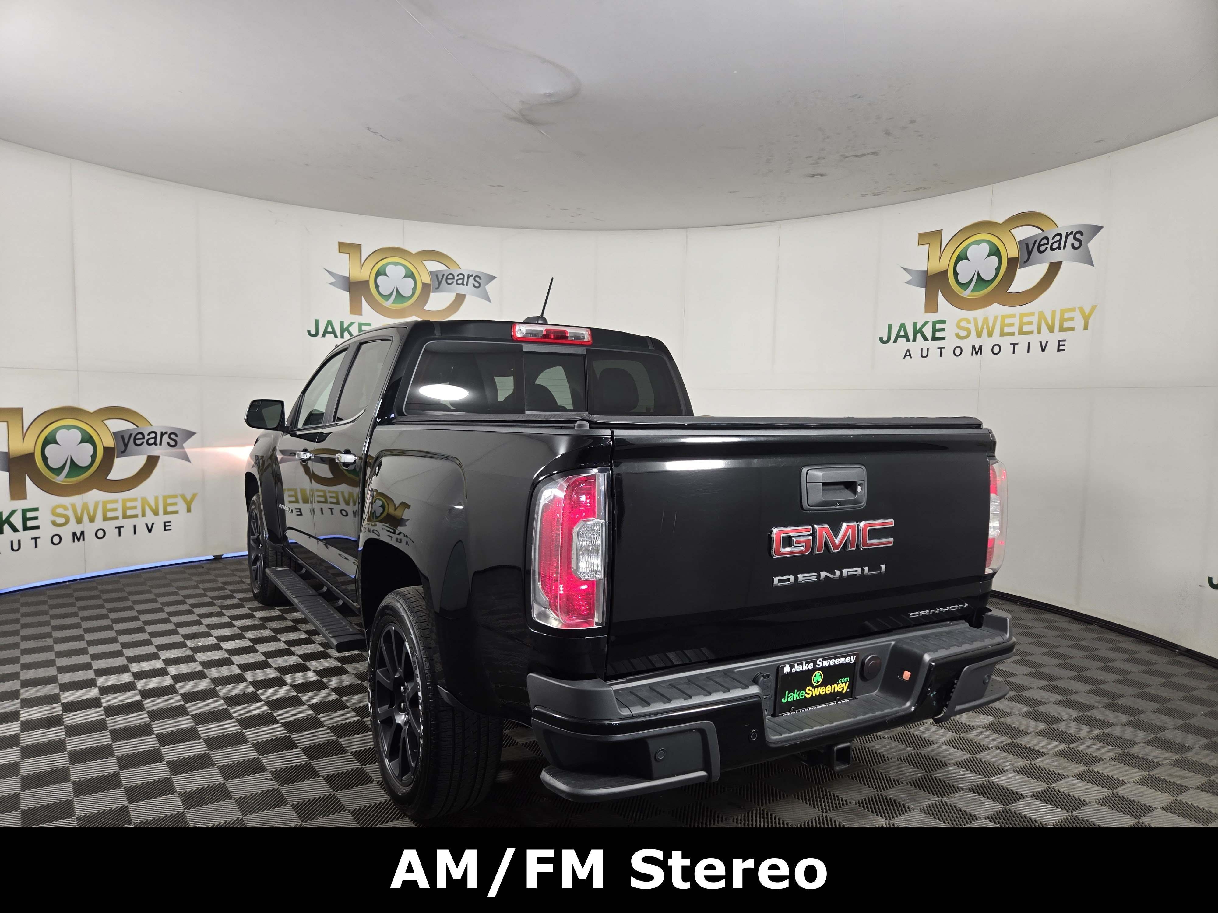 Certified 2022 GMC Canyon Denali w/ Denali Black Edition Package AWD/4WD image 6