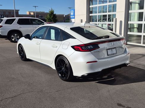 Used 2024 Honda Civic Sport image 8