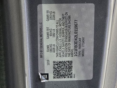 Used 2020 Chevrolet Camaro LT image 32