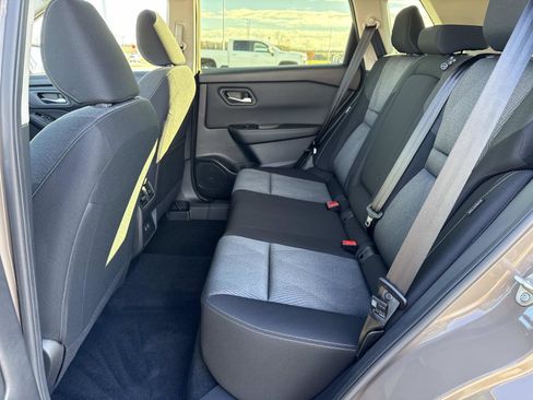 Used 2024 Nissan Rogue SV image 22