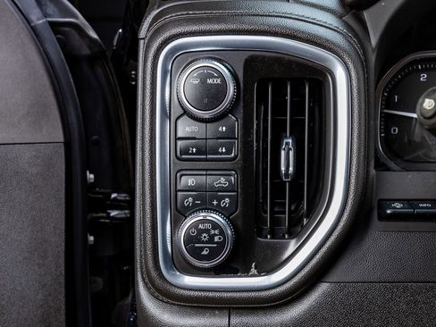 Used 2023 GMC Sierra 2500 Denali w/ Denali Black Diamond Edition AWD/4WD image 21