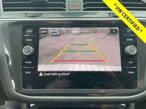 Used 2022 Volkswagen Tiguan SE image 22