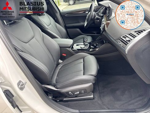 Used 2025 BMW X4 xDrive30i AWD/4WD image 49