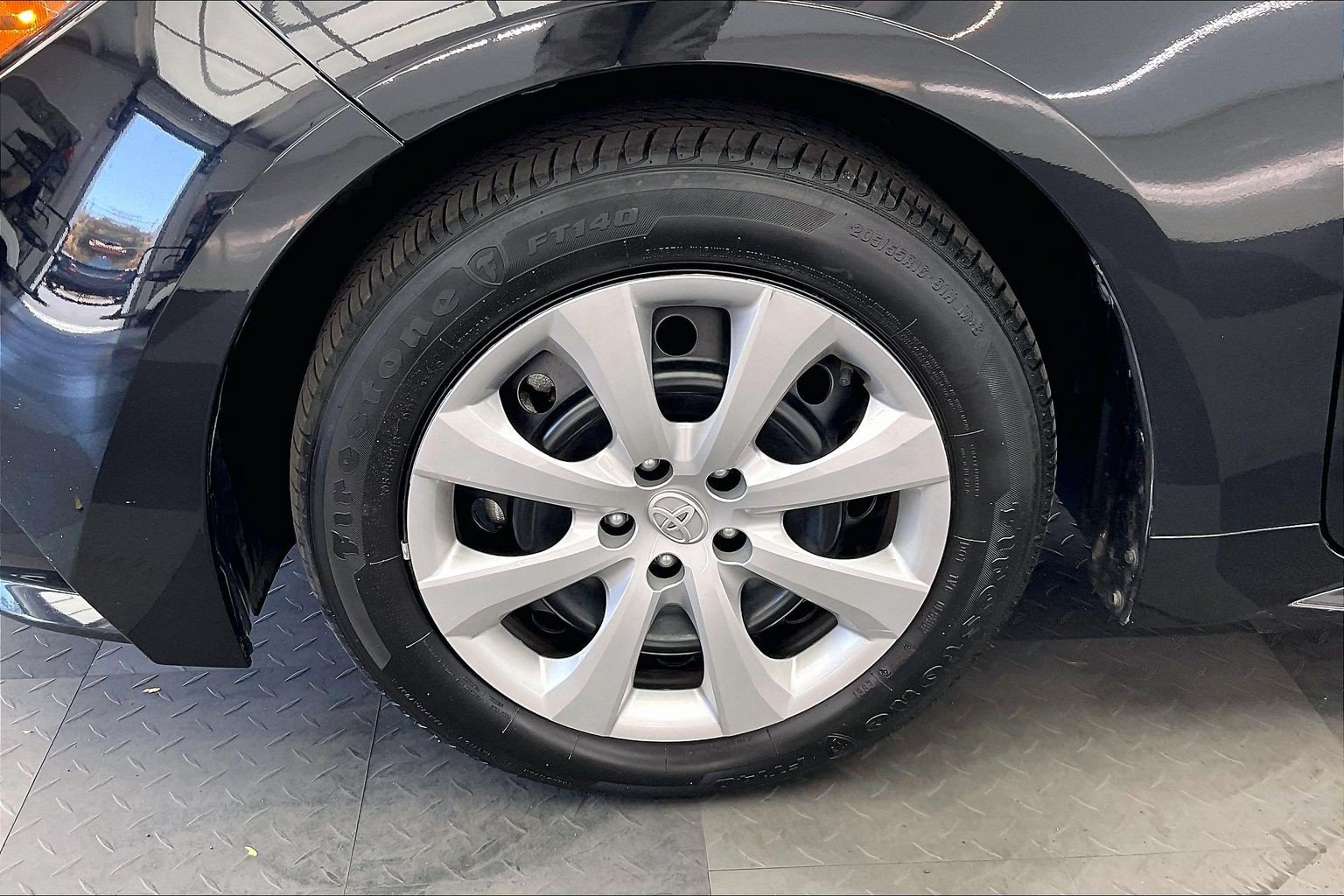 Used 2025 Toyota Corolla LE FWD image 8