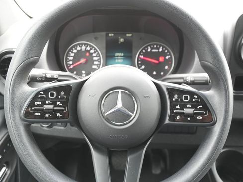 Used 2024 Mercedes-Benz Sprinter 2500 image 16