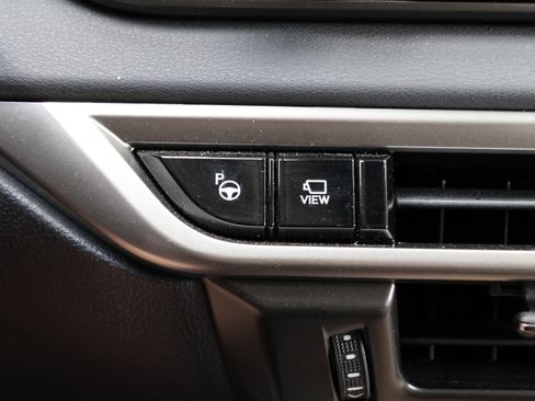 Used 2023 Lexus RX 350 FWD w/ Cold Area Package image 28
