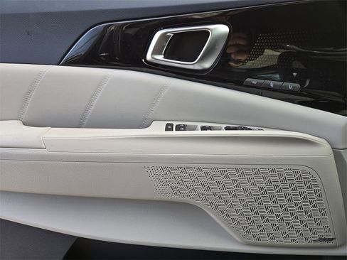 New 2026 Kia Carnival SX Prestige image 16