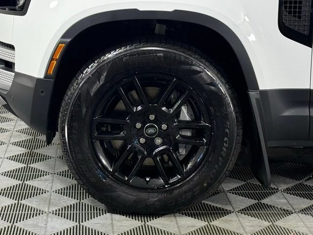 Certified 2025 Land Rover Defender 110 S AWD/4WD image 10
