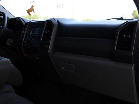 Used 2017 Ford F350 XL w/ STX Appearance Package AWD/4WD image 15