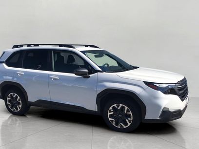Used 2025 Subaru Forester Premium w/ Convenience Package #1