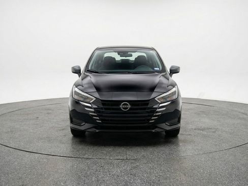 Used 2025 Nissan Versa SV FWD image 2
