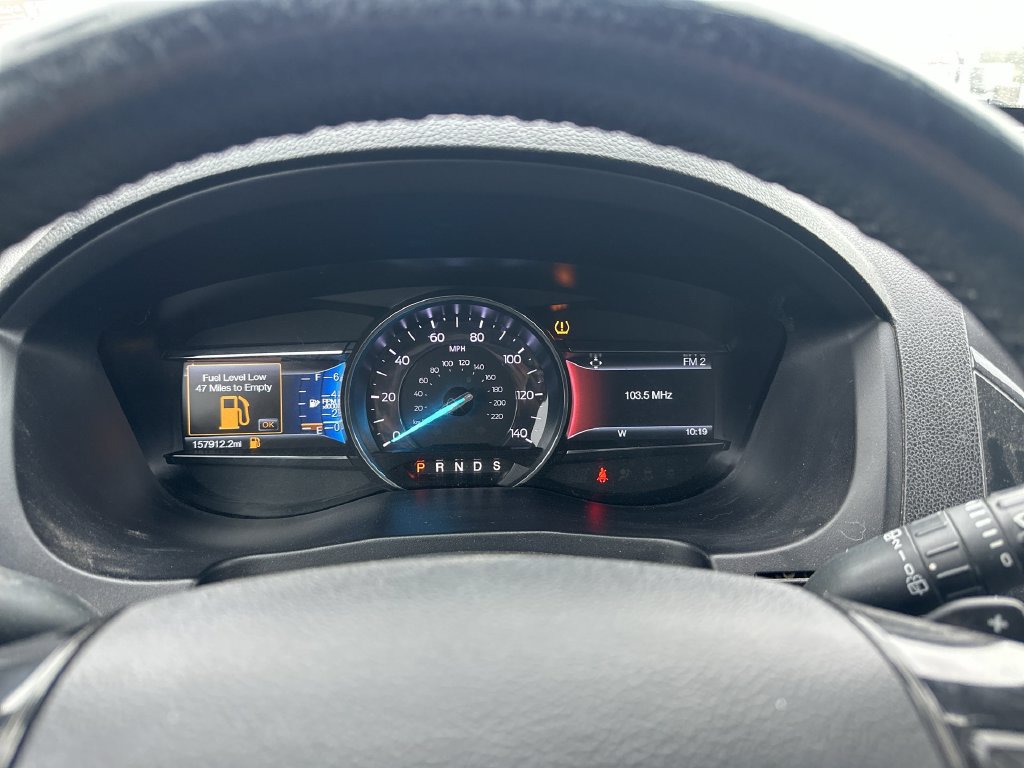 Used 2017 Ford Explorer XLT w/ Equipment Group 202A AWD/4WD image 12