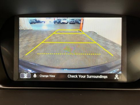 Used 2016 Acura TLX w/ Technology Package FWD image 8