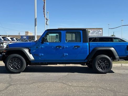 New 2026 Jeep Gladiator Sport AWD/4WD image 6