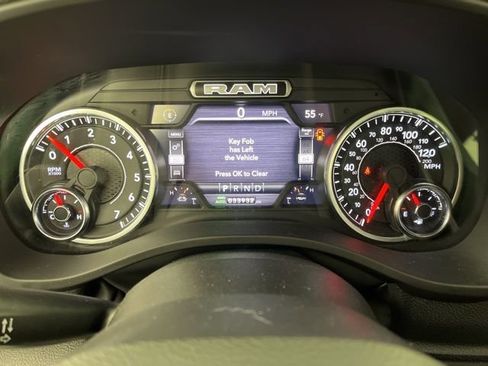 Used 2022 RAM 1500 Big Horn AWD/4WD image 24