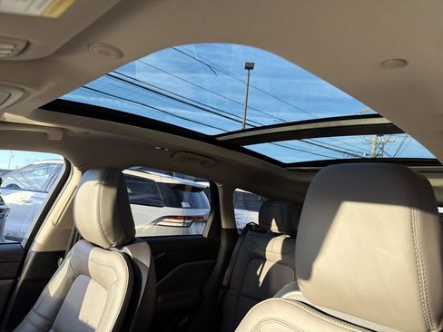 New 2026 Lincoln Corsair Premiere image 11