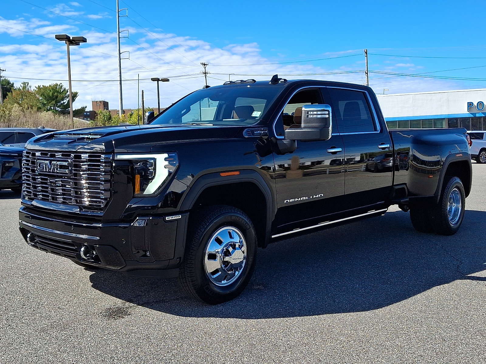 Certified 2026 GMC Sierra 3500 Denali Ultimate AWD/4WD image 3