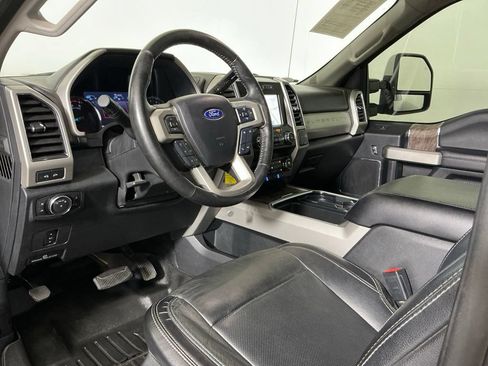 Used 2019 Ford F250 Lariat w/ Lariat Value Package AWD/4WD image 20