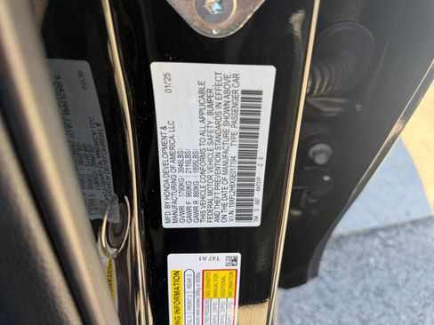 Used 2025 Honda Civic Sport image 23