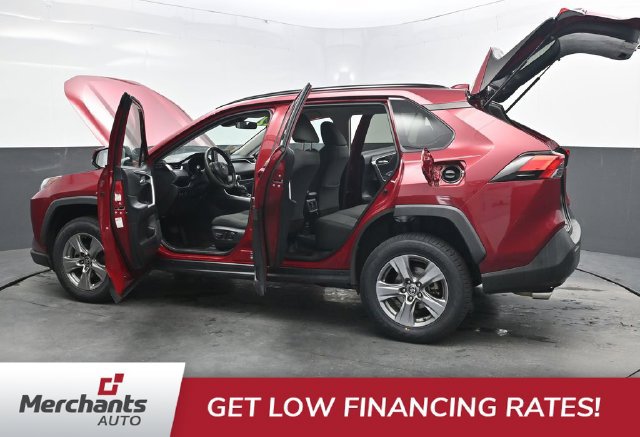 Used 2022 Toyota RAV4 XLE FWD image 48