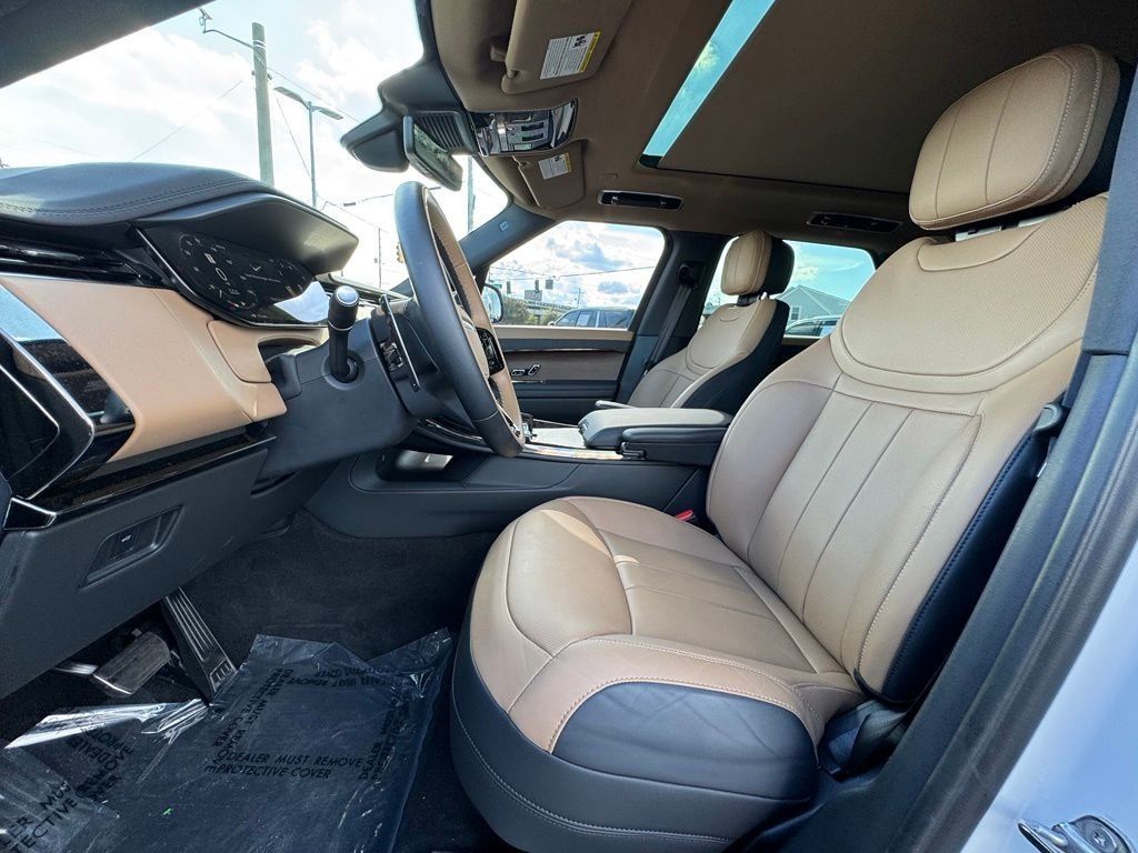 Used 2024 Land Rover Range Rover Sport Dynamic SE AWD/4WD image 24