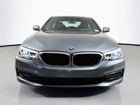 Used 2019 BMW 530i w/ Convenience Package RWD image 2