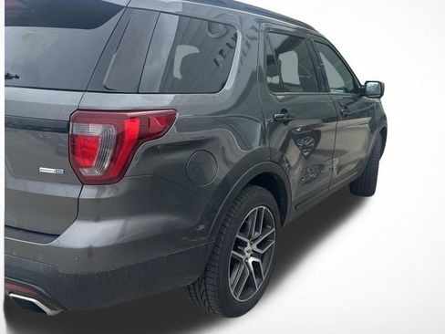 Used 2017 Ford Explorer Sport image 7