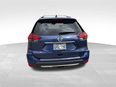 Used 2017 Nissan Rogue SL w/ SL Premium Package FWD image 5