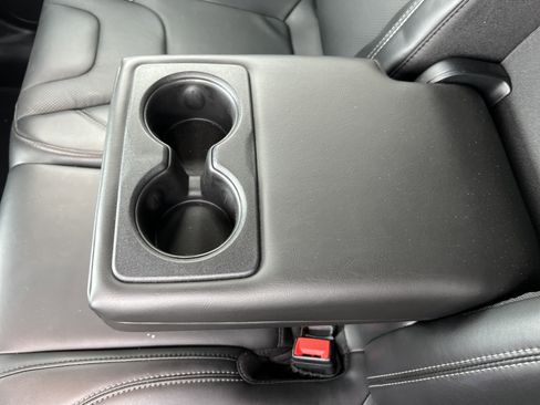 Used 2020 Jeep Cherokee Limited AWD/4WD image 39