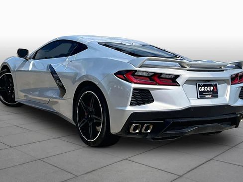 Used 2022 Chevrolet Corvette Stingray Preferred Cpe w/ Z51 Performance Package RWD image 11