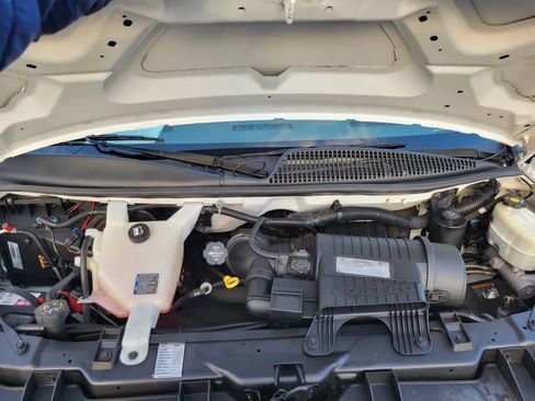 Used 2017 GMC Savana 2500 image 17