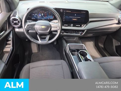 Used 2025 Chevrolet Equinox LT FWD image 8