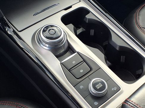 Used 2022 Ford Explorer ST-Line image 17