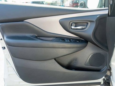 Used 2024 Nissan Murano SV w/ SV Midnight Edition Package AWD/4WD image 16