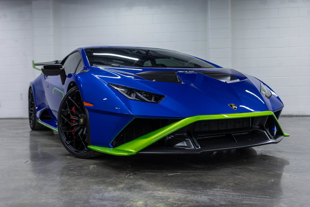 Used 2022 Lamborghini Huracan STO RWD image 25