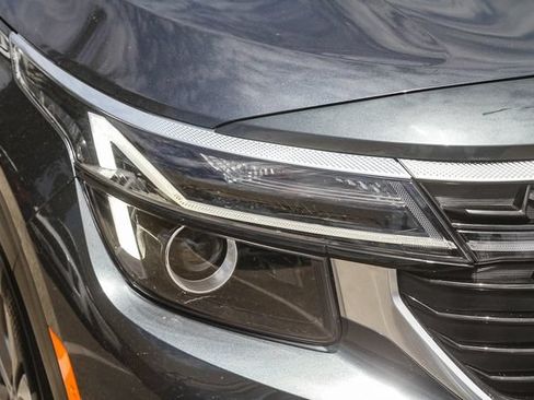 Used 2024 Kia Seltos S FWD image 6