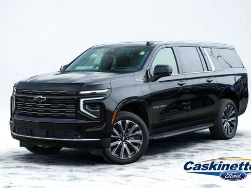 Used 2026 Chevrolet Suburban High Country w/ Sun And Tow Package AWD/4WD image 1