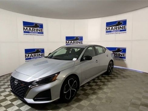 Used 2023 Nissan Altima 2.5 SR image 6