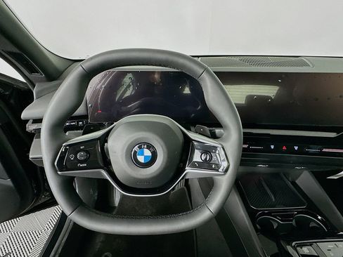 Used 2025 BMW 530i image 10