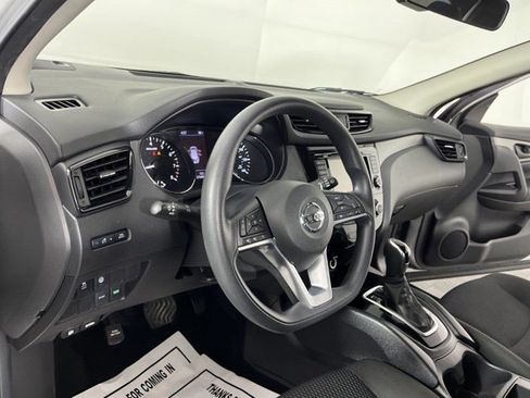 Used 2020 Nissan Rogue Sport S w/ Appearance Package FWD image 16